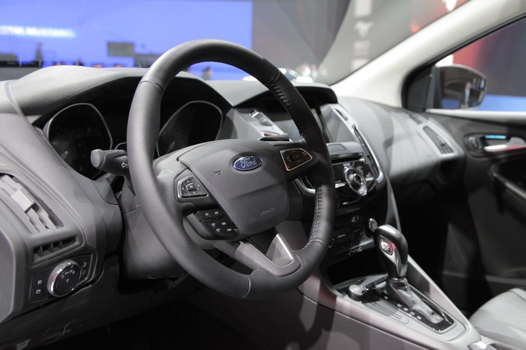 Иск, направленный против Ford для ошибочных передач Powershifts в High Gear