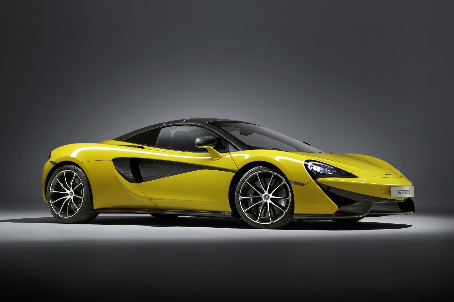 Автомобильные продажи и прибыли McLaren растут;