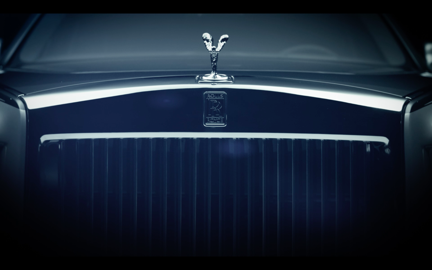 Rolls-Royce Phantom подтвердил за июль