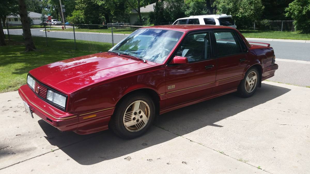 Rare Rides: этот Pontiac с 1990 года оснащен полным приводом и 6000 кнопками