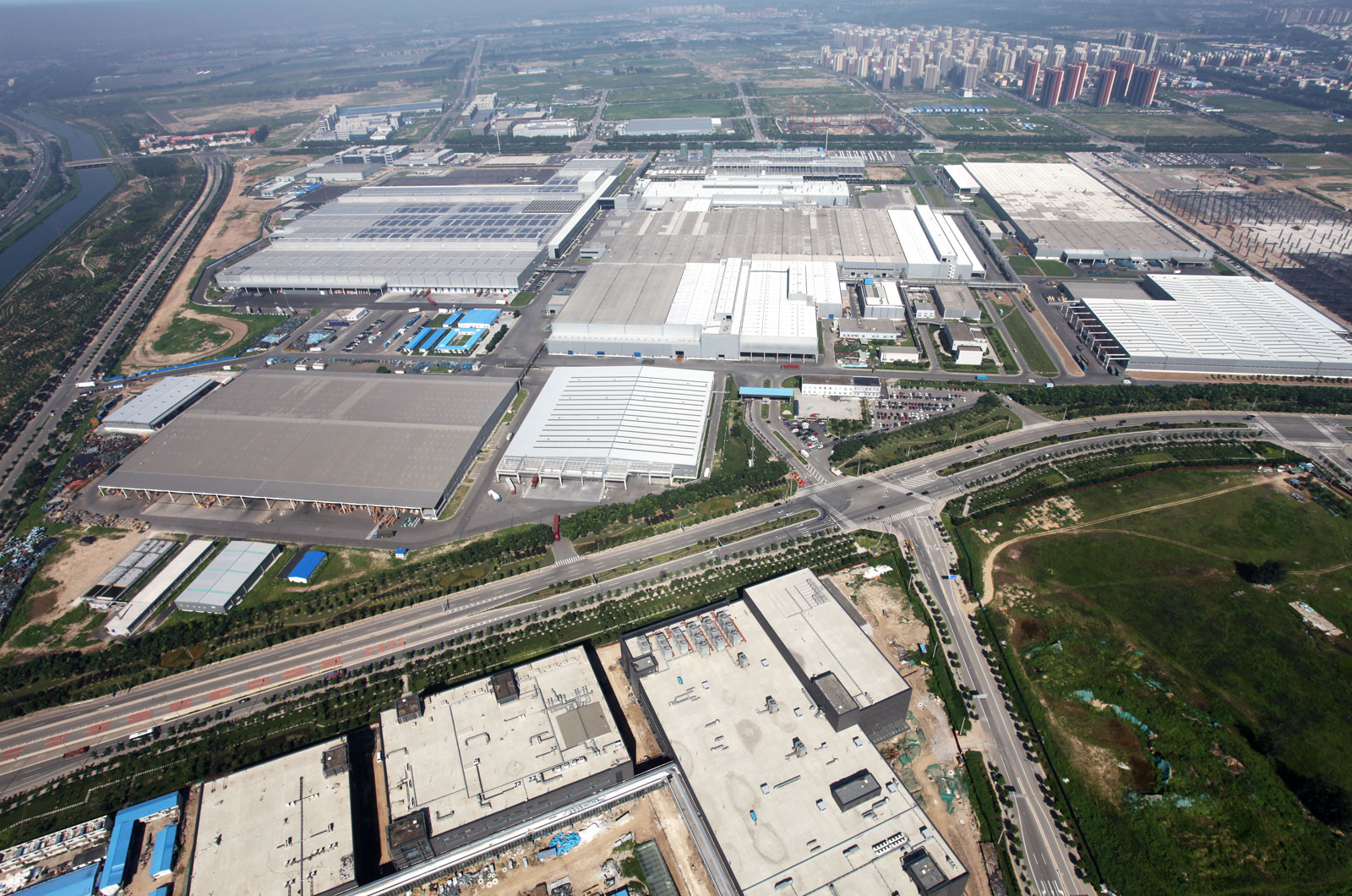 Завод по производству аккумуляторных батарей Daimler в Китае удовлетворит спрос на EV
