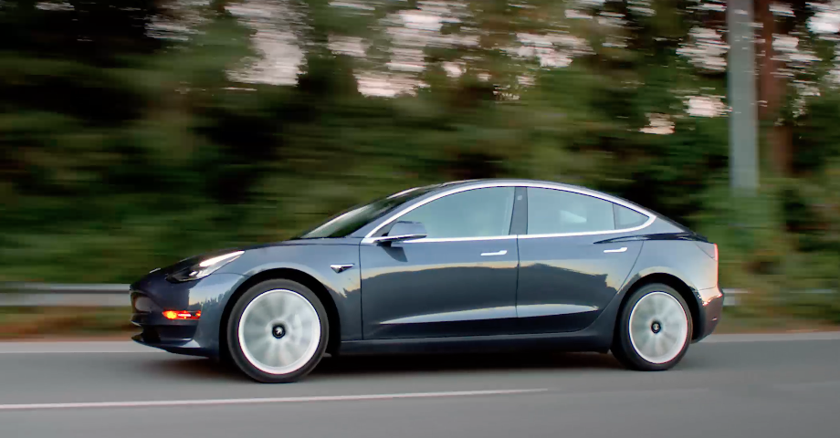 Двухмоторный Tesla Model 3 «Вероятно», в июле