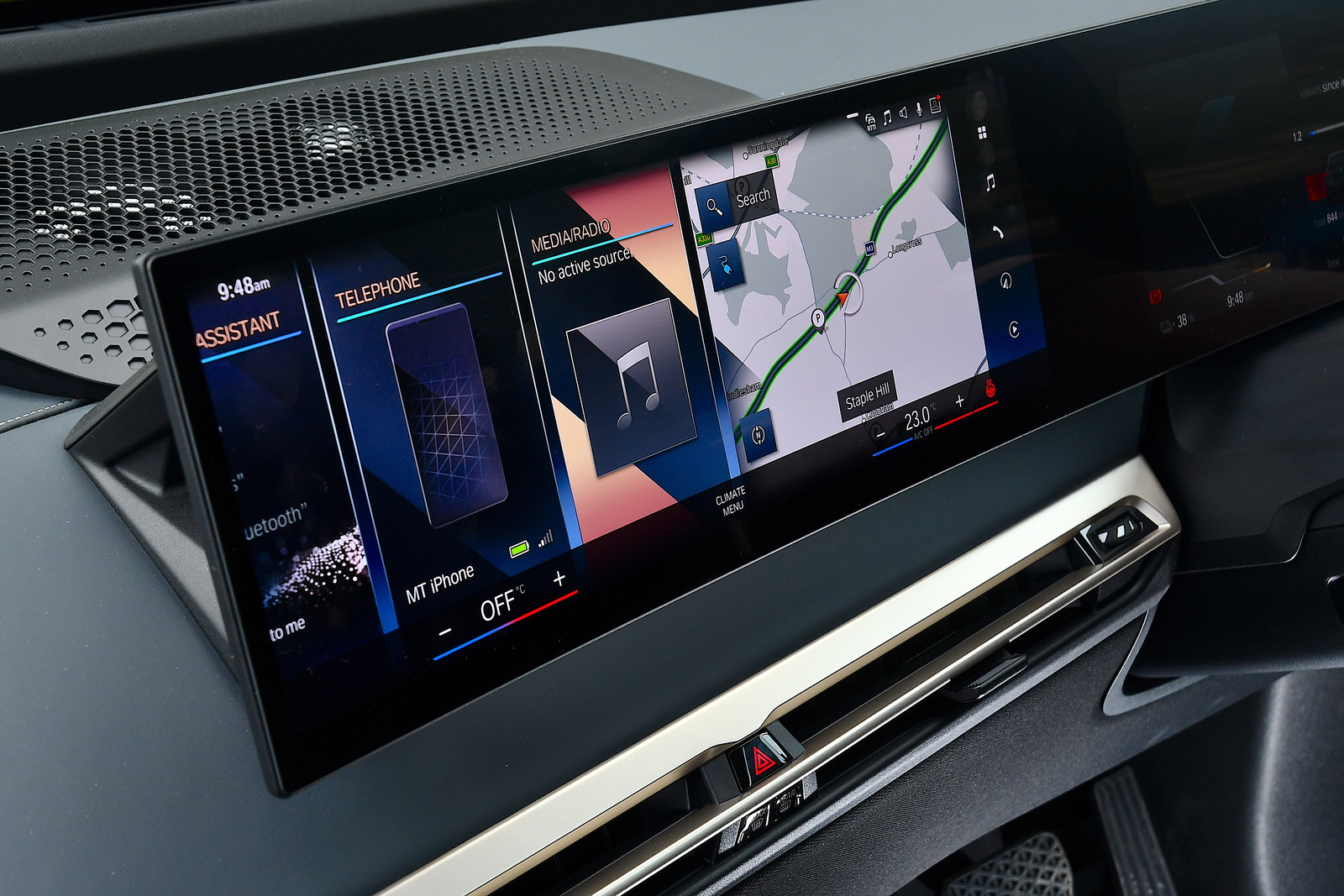 BMW X1 и 2 серии получат информационно-развлекательную систему iDrive 8.5 в 2023 году